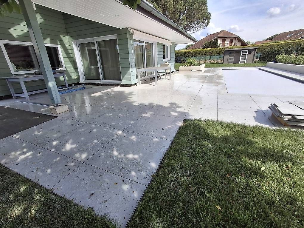 Rivestimenti per pavimenti: Carreleur  – Usato da Les Verrières venduto da ren_2kg2 2