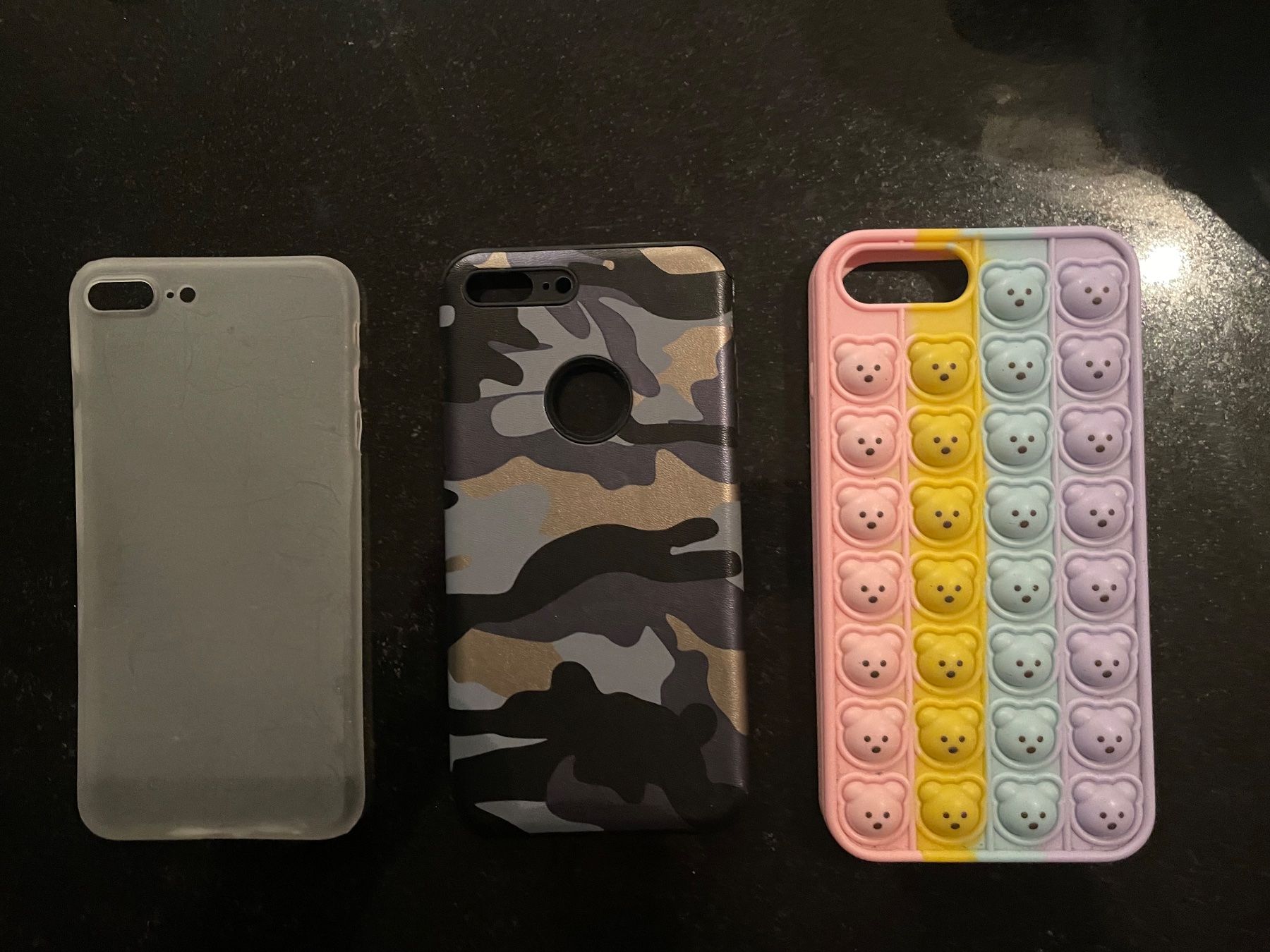 Apple Cover & Protezioni schermo: 3 Hülle iPhone 7 oder 8 plus – Usato da Langwiesen venduto da molegra