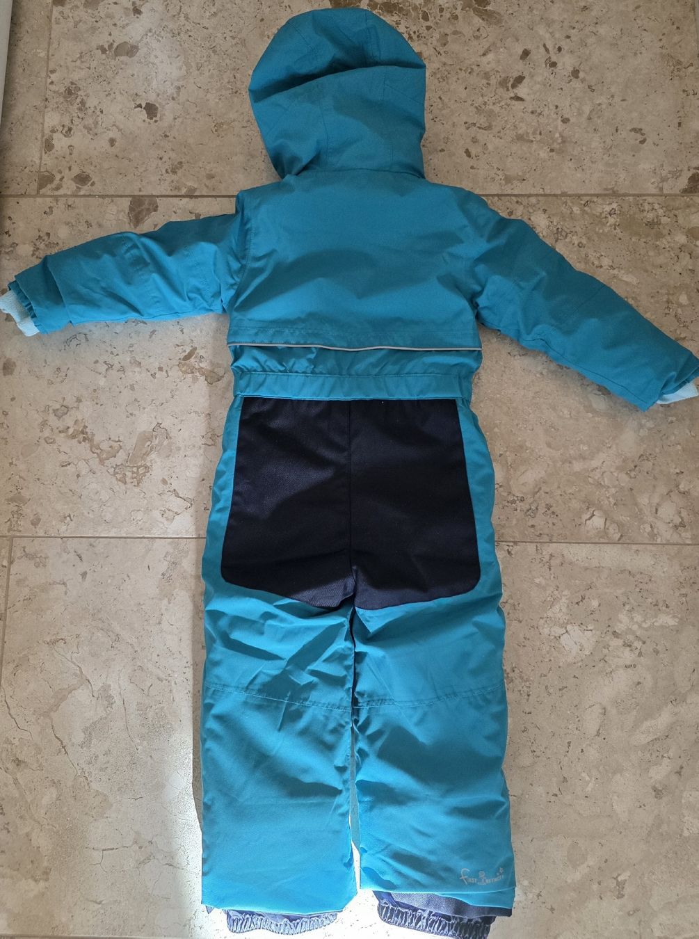 Killtec Completi: Schneeoverall mit Kapuze - NEU - Grösse 98/104 – Nuovo (secondo la descrizione) da Krattigen venduto da wir_99w5 1