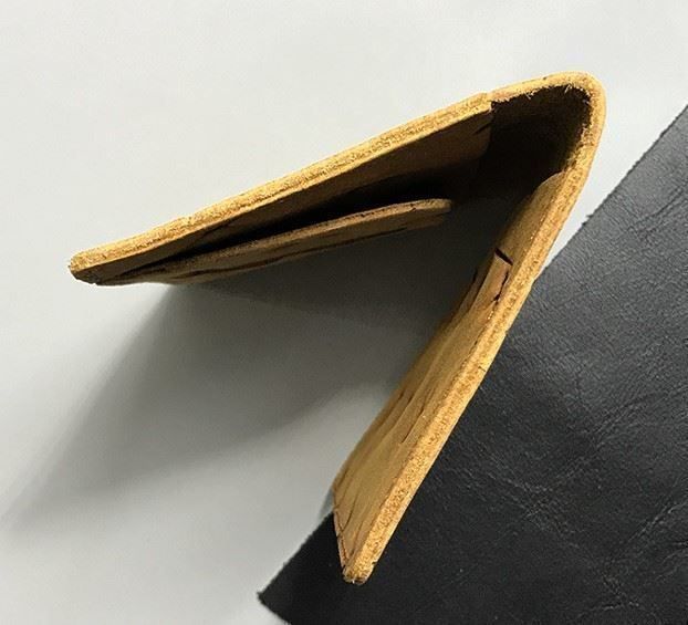 Altre valigie & borse da viaggio: Passhülle / Passport Cover Echt Leder – Nuovo e nell'imballaggio originale da Oberrüti venduto da siyito 7