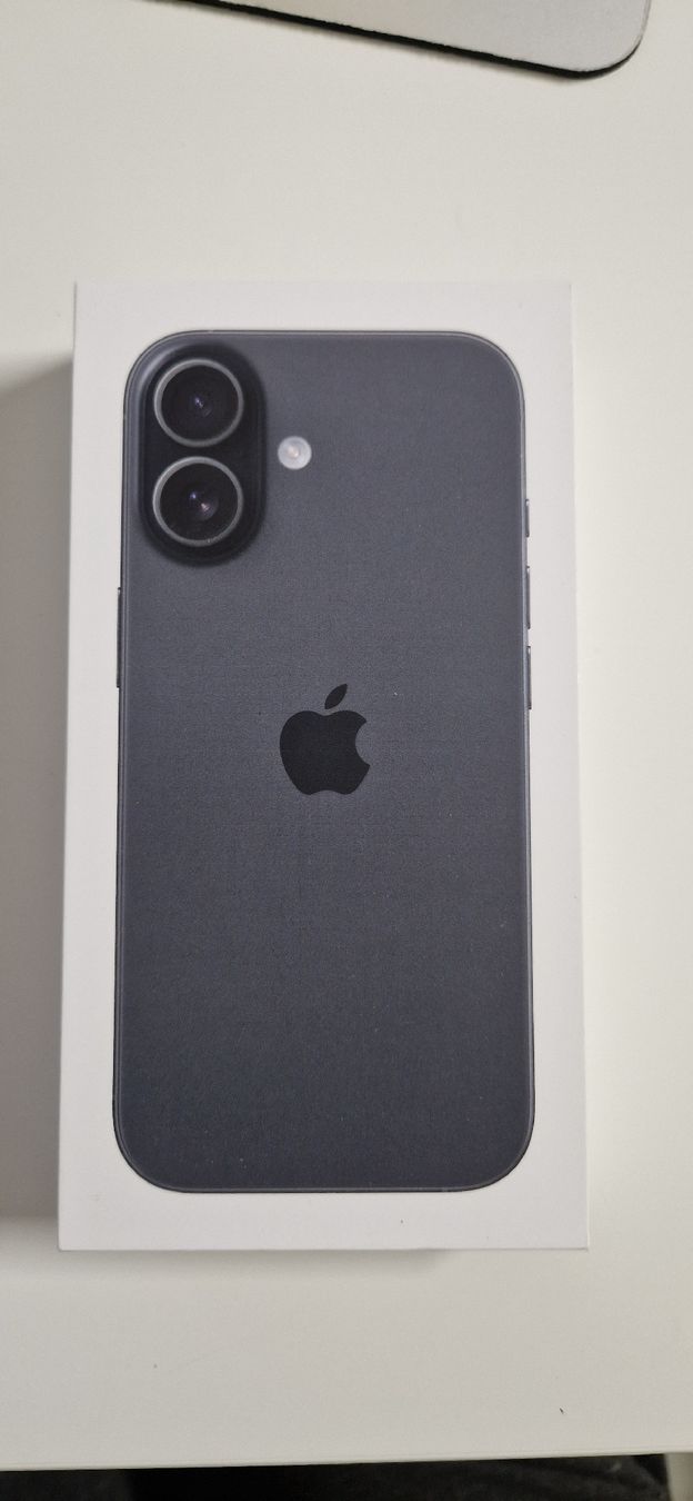 Apple Telefoni cellulari / Smartphones: Apple IPhone17 black 256GB NEU – Nuovo e nell'imballaggio originale da Bünzen venduto da jerremy11 1