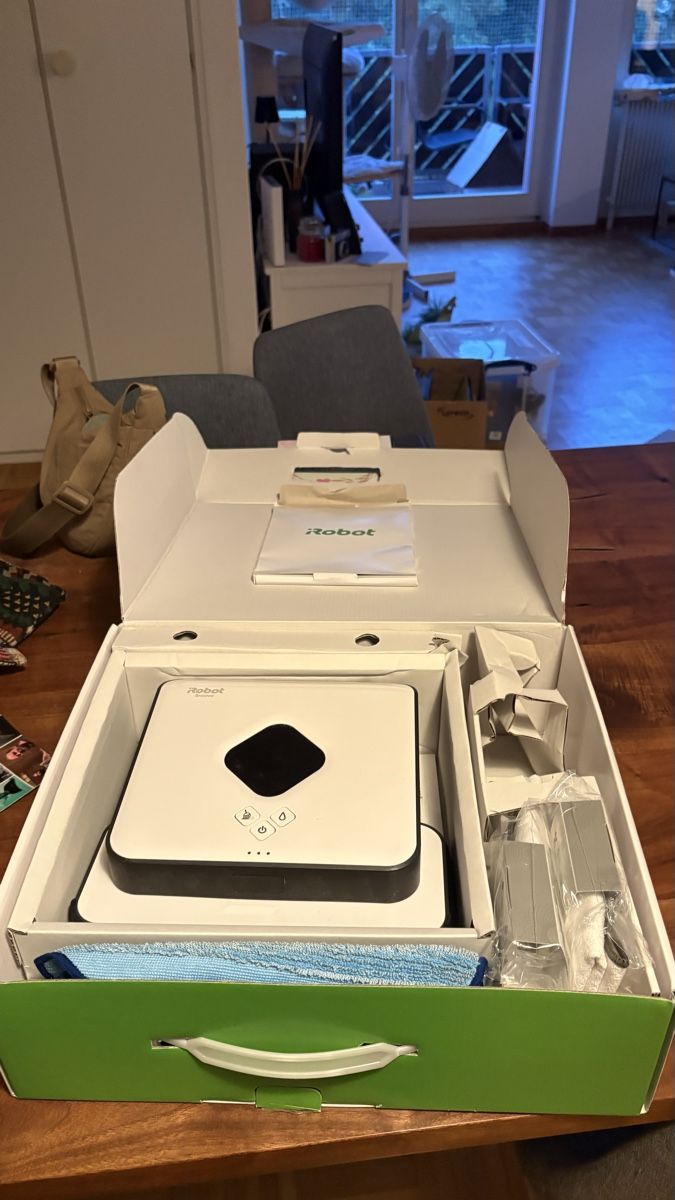 Irobot Aspirapolveri & Accessori: iRobot Braava 390t Bodenwischroboter neuwertig – Usato da Muttenz venduto da 777338666 2