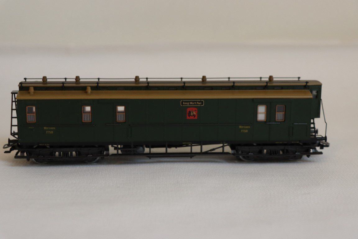 Modellini di ferrovie: Märklin Bahnpostwagen (5131-32) – Nuovo (secondo la descrizione) da Bäriswil BE venduto da WWYN-Liquidationen 1