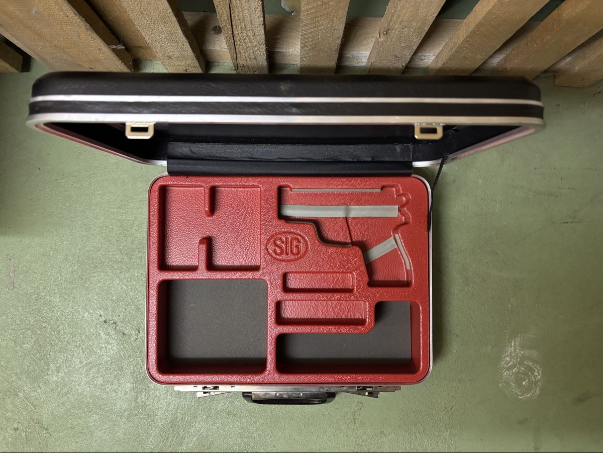Valigie: Pistolenkoffer SIG – Usato da st.gallen venduto da City1960