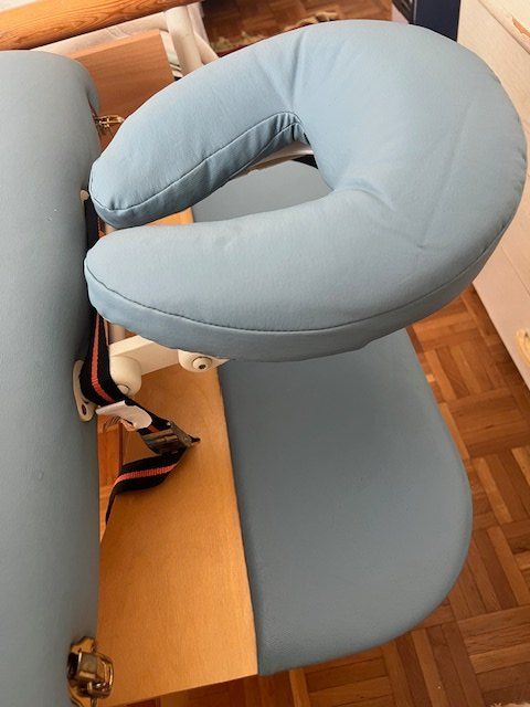 Tavoli: table de massage pliante à vendre – Usato da Renens VD venduto da Delphine01112 2