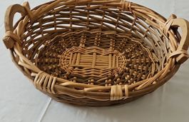 Handgefertigter Korb aus Weide - Perfekt für die Osterdeko