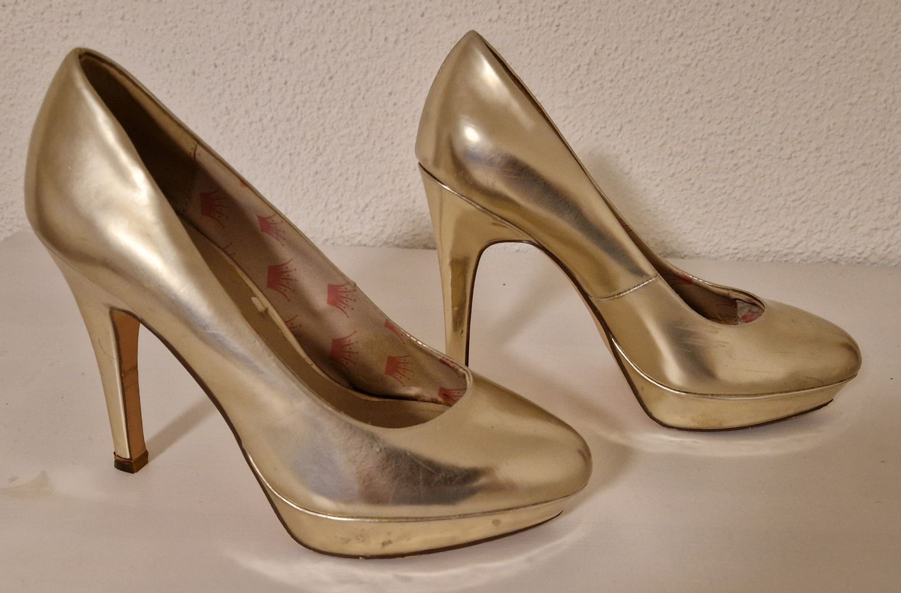 Cube Scarpe da donna: goldene High Heels, CUBE, Gr. 38 – Usato da Menziken venduto da chs_xd76 1