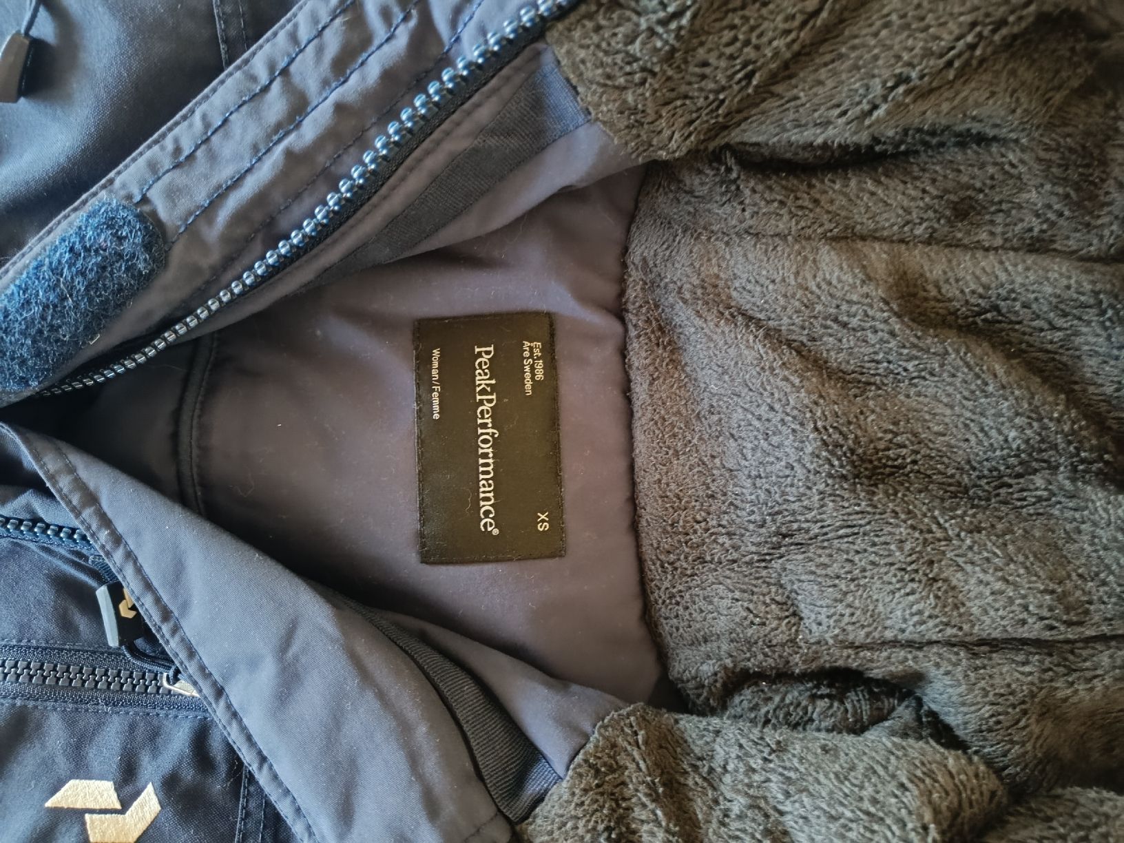 Peak Performance Mäntel: Giacca Peak Performance donna blu taglia XS usata – Gebraucht aus Dino von bin_2zfr 1