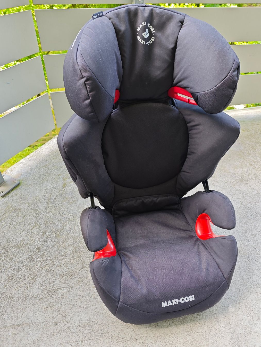 Maxi-Cosi Seggiolini per auto: Maxi-Cosi Autokindersitz – Usato da Russikon venduto da ANJAZZ
