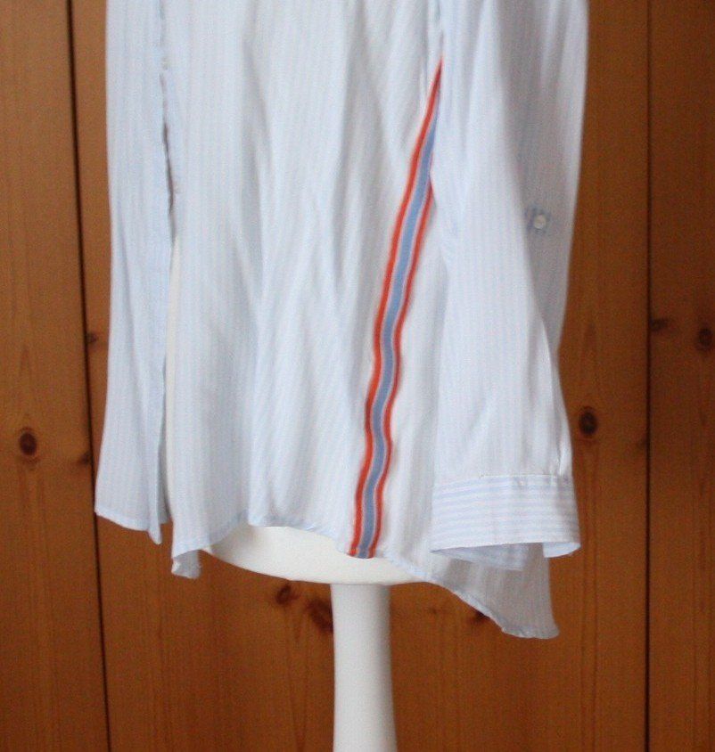 Camicette: Bluse Langarm blau - weiss Gr. L – Usato da Flüelen venduto da Diversicum-Curvy 4