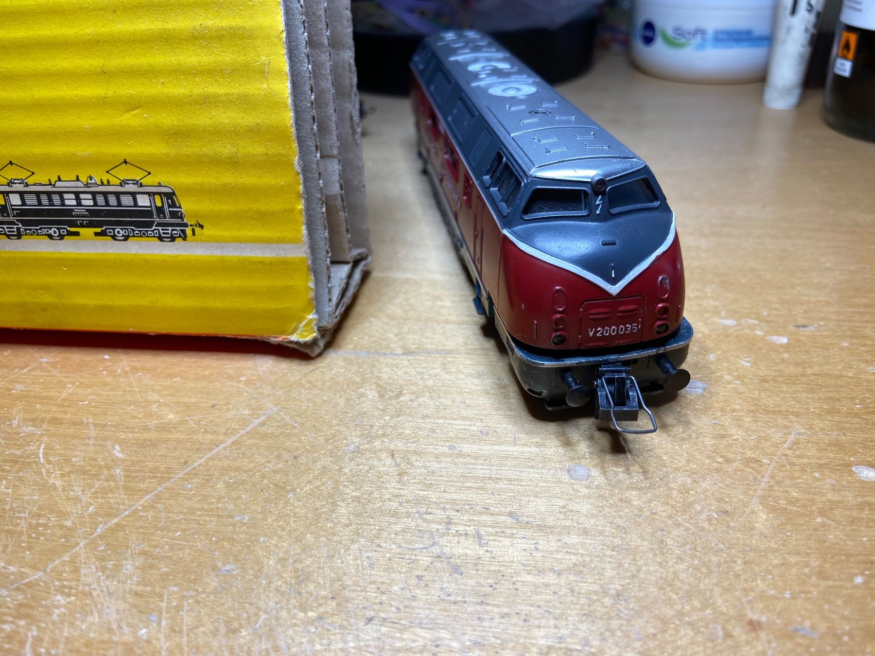 Trix Modelleisenbahnen: Trix Express V 200 – Gebraucht aus Basel von Relaphe 3