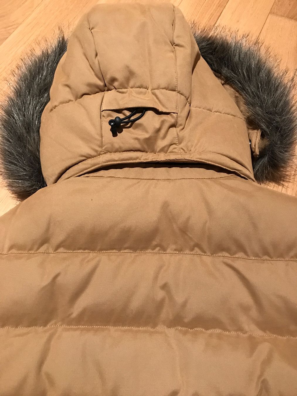 Superdry Giacche: Superdry Damen Winterparka 40 / M – Usato da Langenthal venduto da mchmielu82 4