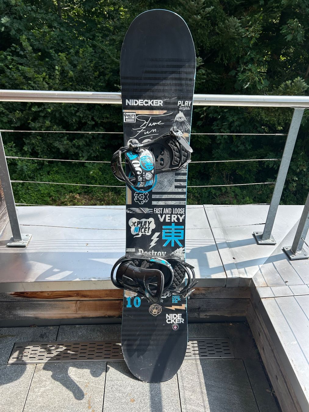 Nidecker Boards: Nidecker Play 146 cm All-Mountain Snowboard inkl. Softboot-B – D'occasion à Oberägeri par wildflower