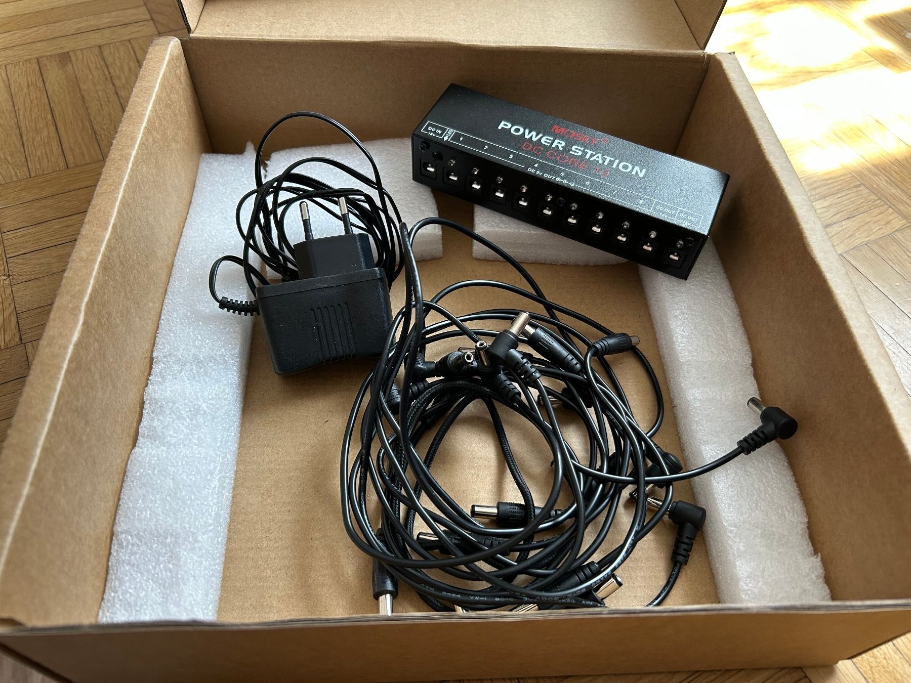 Instruments de musique: Power Station Mosky DC core 10 – D'occasion à Losone par M.c.w 6