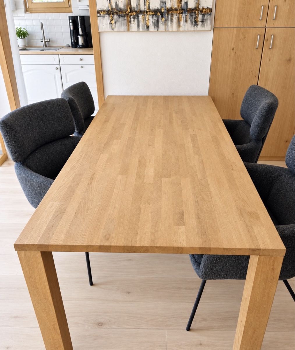 Tische: Tisch Vollholz Gross – Gebraucht aus Mastrils von sinaB03