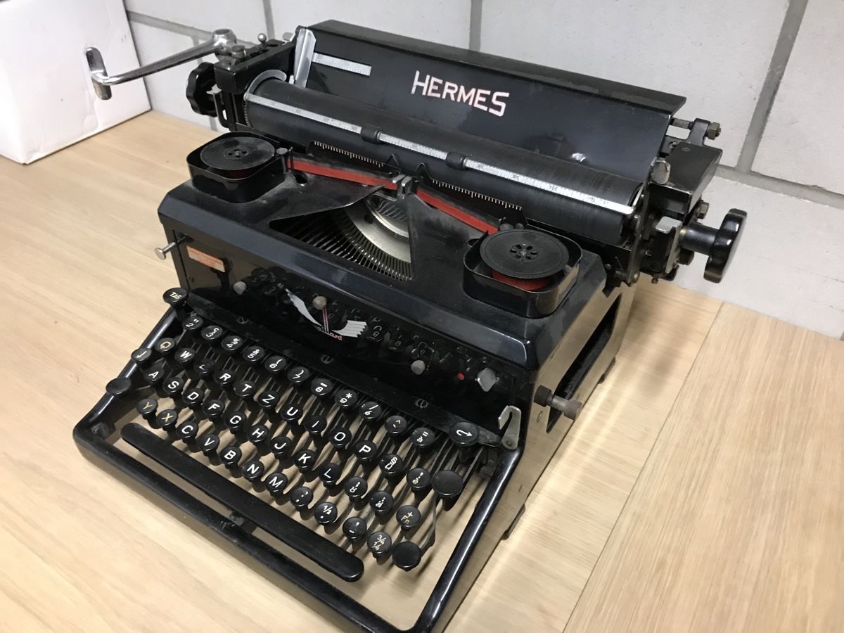 Macchine da scrivere: Schreibmaschine Hermes – Usato da Aathal-Seegräben venduto da Romeo8607 1
