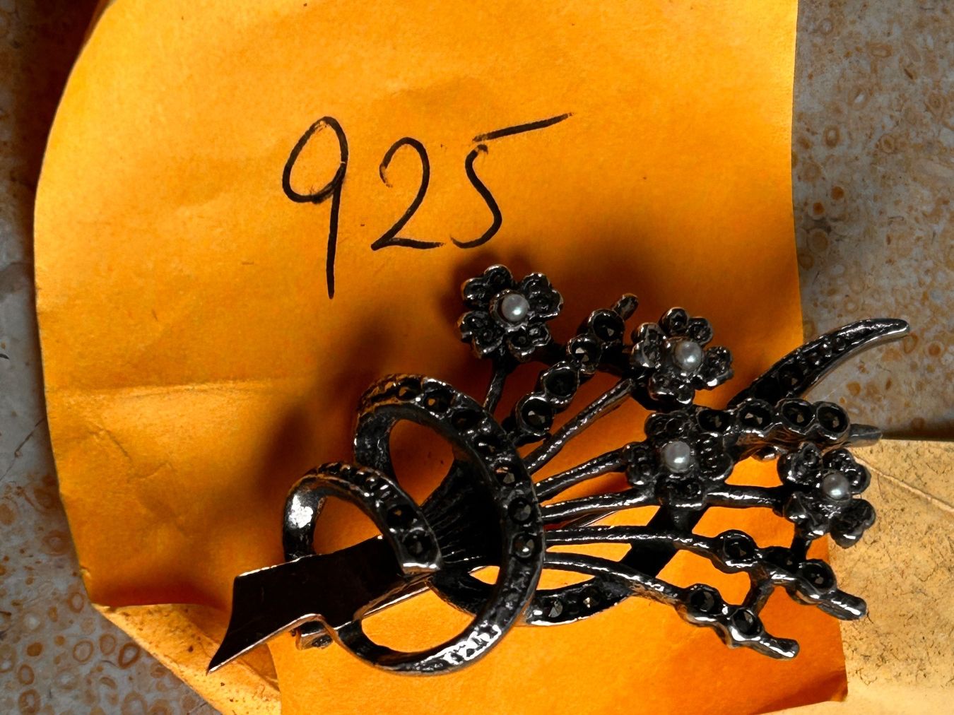 Spille & Fermagli: Brosche, Silber BLUMENSTRAUSS Markasiten & Mini Perlen – Usato da Dittingen venduto da Bellevista 5