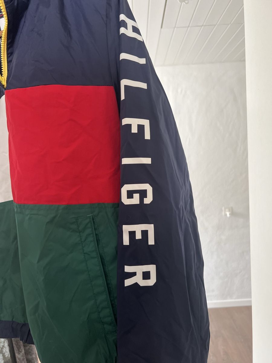 Tommy Hilfiger Giacche: Regenjacke Tommy Hilfiger – Usato da Remetschwil venduto da maxi1995 2