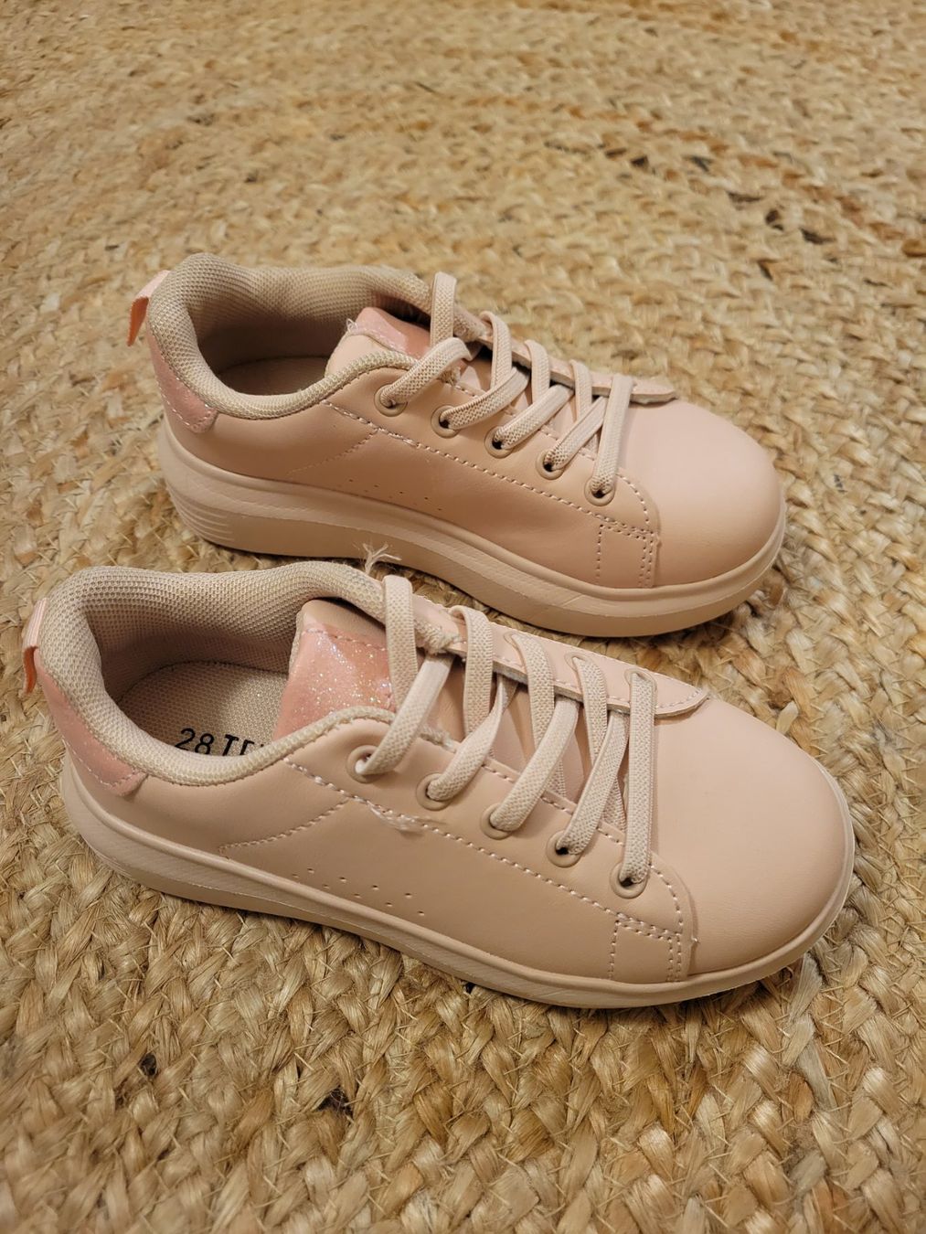 Chaussures filles: Baskets roses, taille 28 – Neuf (Voir description) à Neuchâtel par valerizette 2