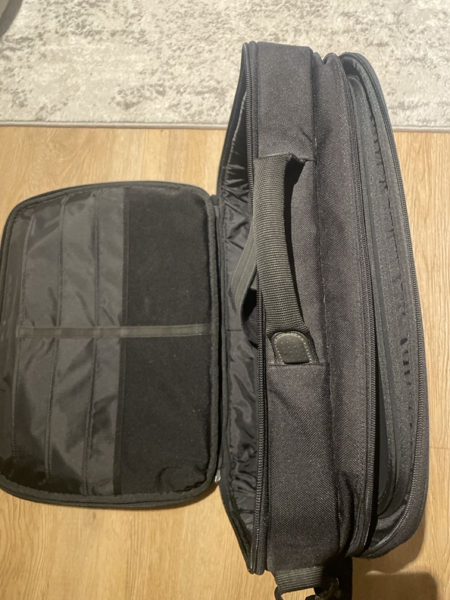 Samsonite Sacs: Schwarze Laptoptasche / Samsonite-Tasche - Top Zustand! – D'occasion à Schüpfen par jan_j2mw 3