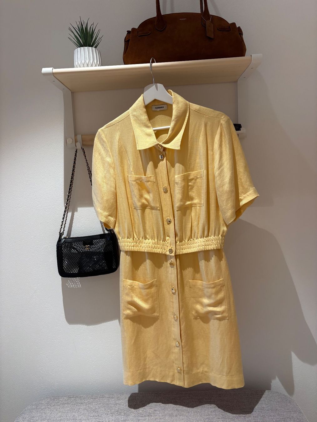 Sandro Vestiti: Sandro Paris Robe courte boutonnée 40 – Nuovo (secondo la descrizione) da Rolle venduto da elisolle 1