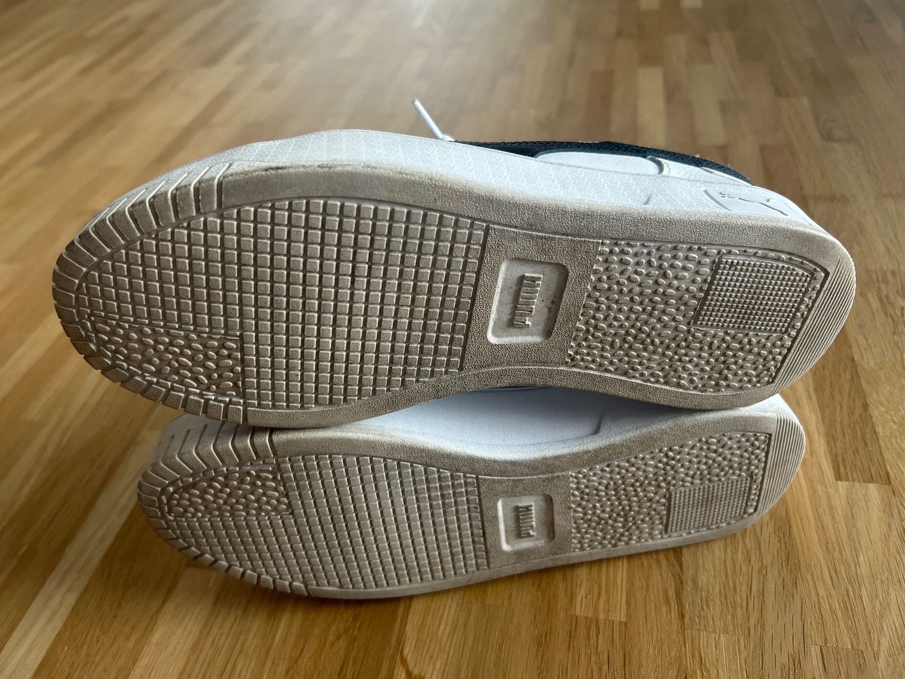 Puma Scarpe da donna: Puma sneaker – Usato da Münchenbuchsee venduto da LP_Store 3