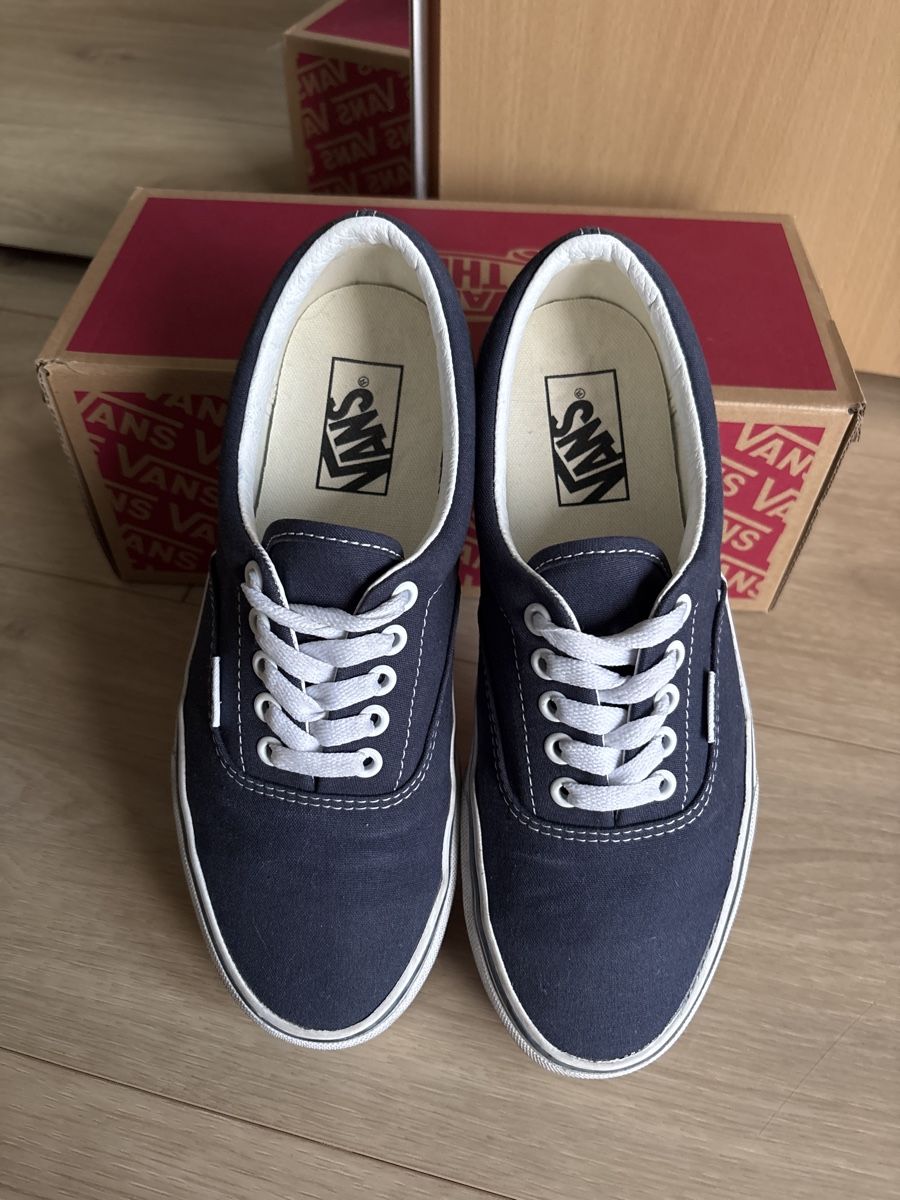 Vans Scarpe da uomo: Vans Gr. 39, dunkelblau, Fast neu! – Usato da Wil SG venduto da Mevogr 1