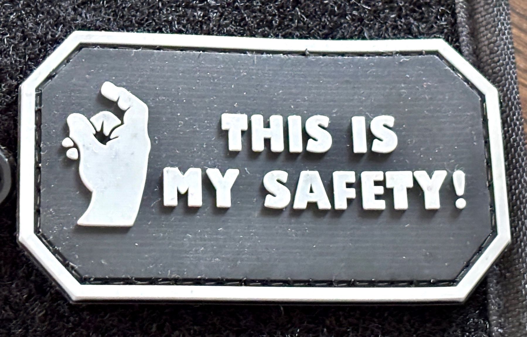 Placchette & Badge: Klett-Patch My Safety, 7.5 x 4.5 cm – Nuovo (secondo la descrizione) da Frauenkappelen venduto da Doc_Snyder