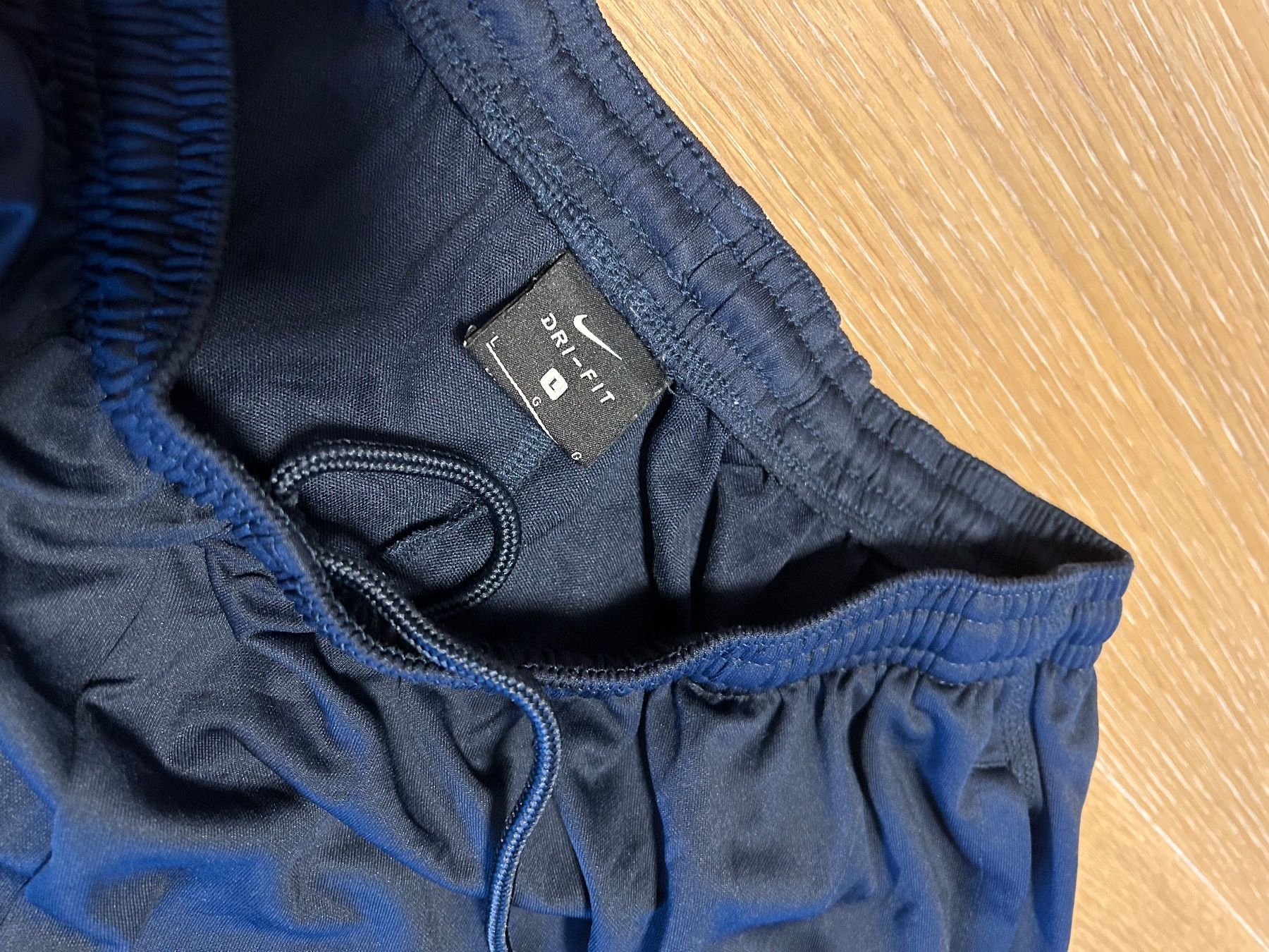 Nike Pantaloni: FCZ Hosen – Usato da Uerikon venduto da Petersli 1