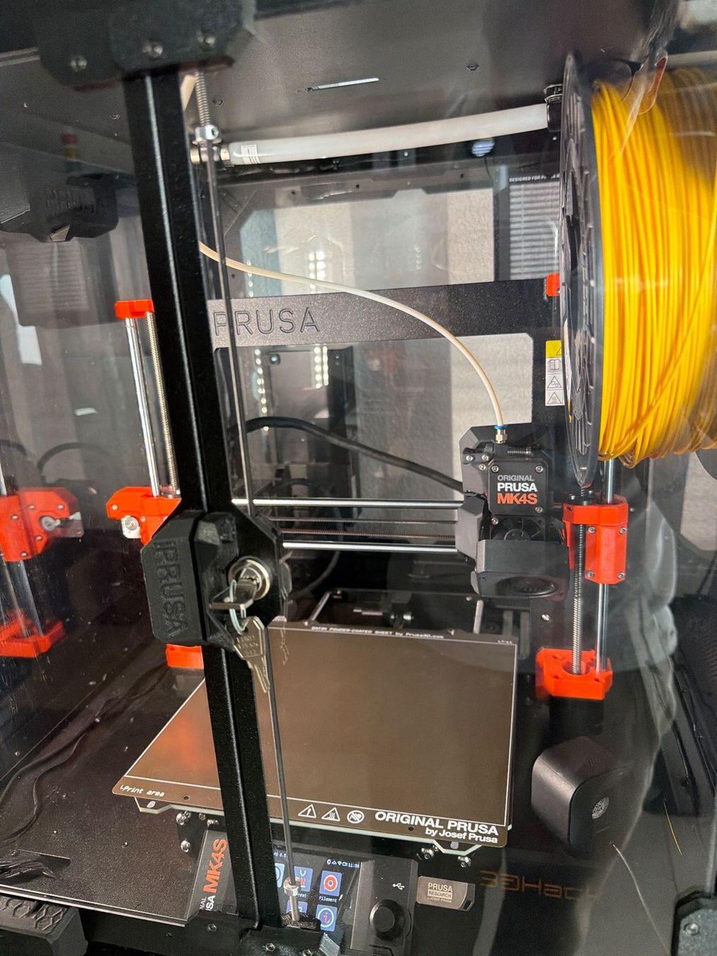 Prusa Stampanti 3D: Prusa MK4s avec Enclosure et accessoires – Usato da Delémont venduto da SeidBen 2