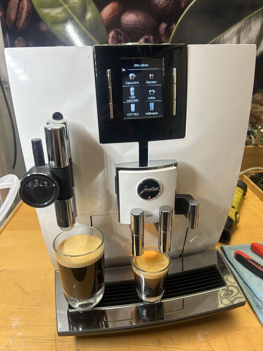 Jura Macchine per caffè & Macchine per espresso: Jura J600 – Usato da Laax GR venduto da Iusti27 4