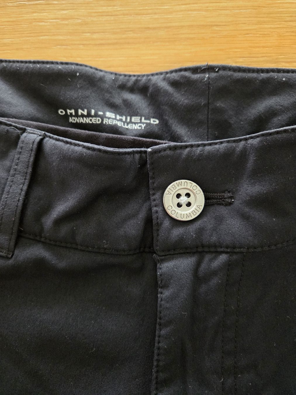 Columbia Pantalons: Columbia Wandershorts schwarz 36 Size 6 – D'occasion à Oberuzwil par Umlobo 1