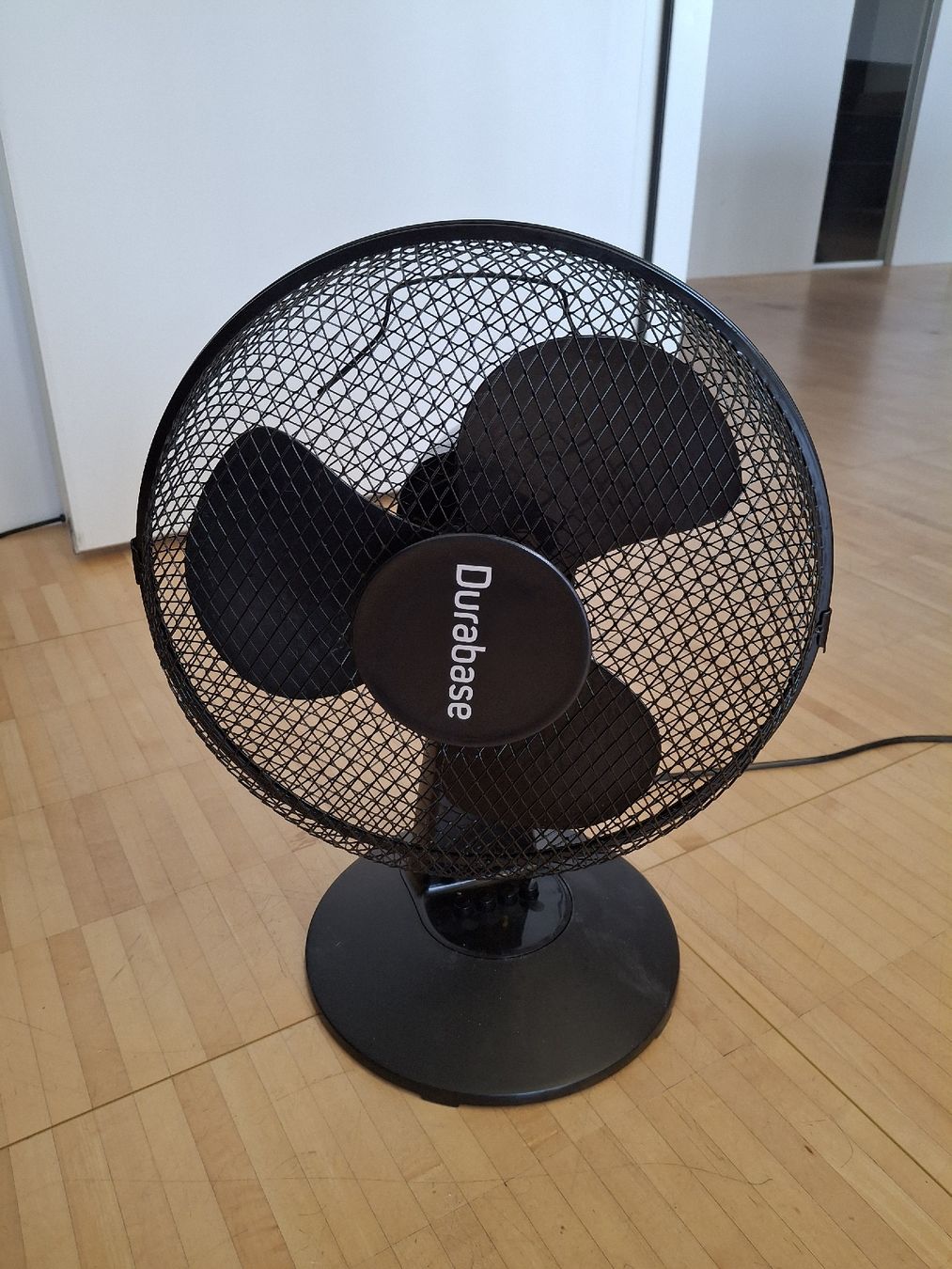Ventilatoren: Ventilator Durabase schwarz 3 Geschwindigkeiten funktionsf. – Gebraucht aus Cham von Girasol3