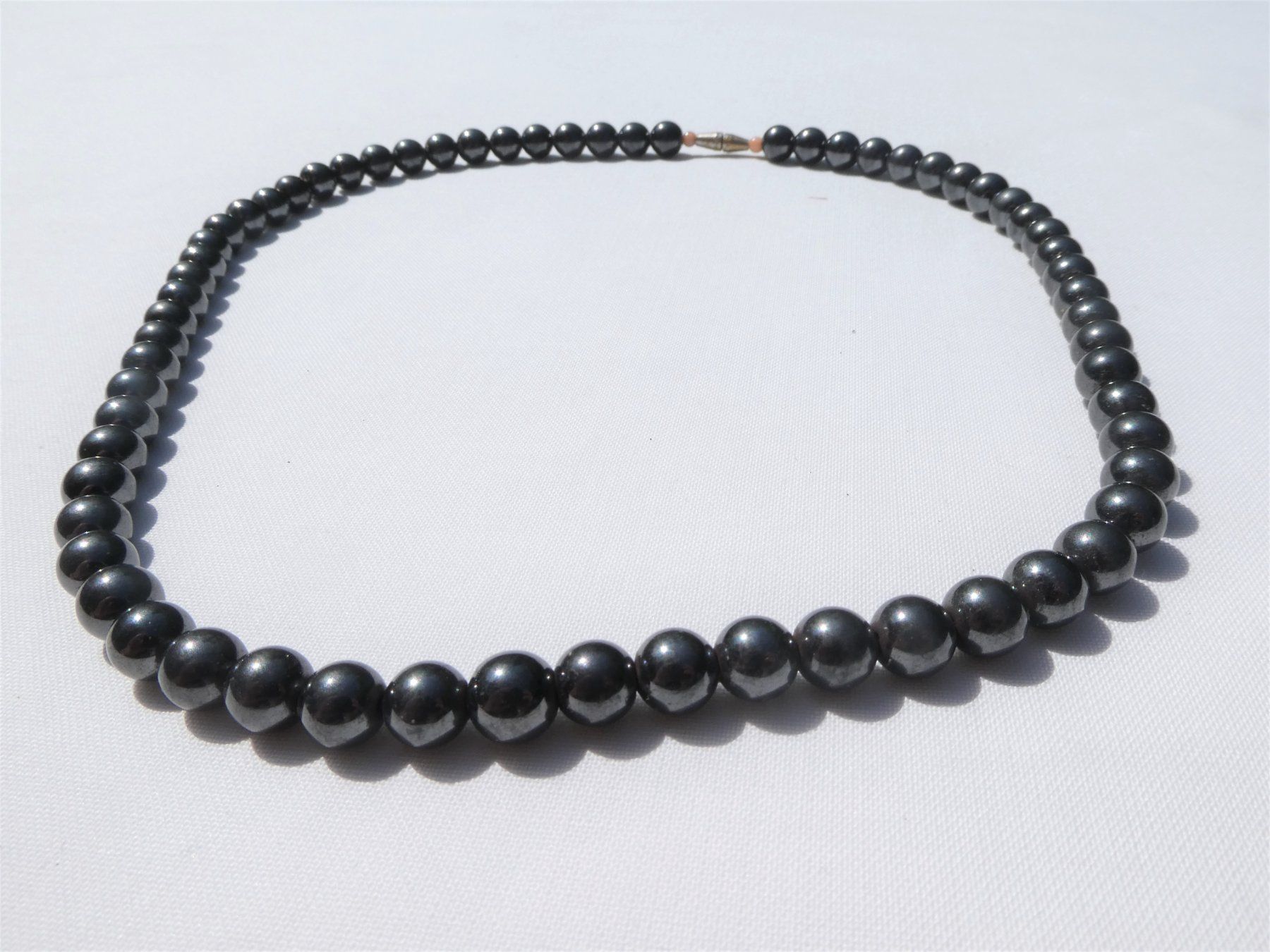 Catenine: Schöne Hämatit-Kette, 41cm – Usato da Gattikon venduto da kaandooh