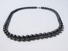 Schöne Hämatit-Kette, 41cm
