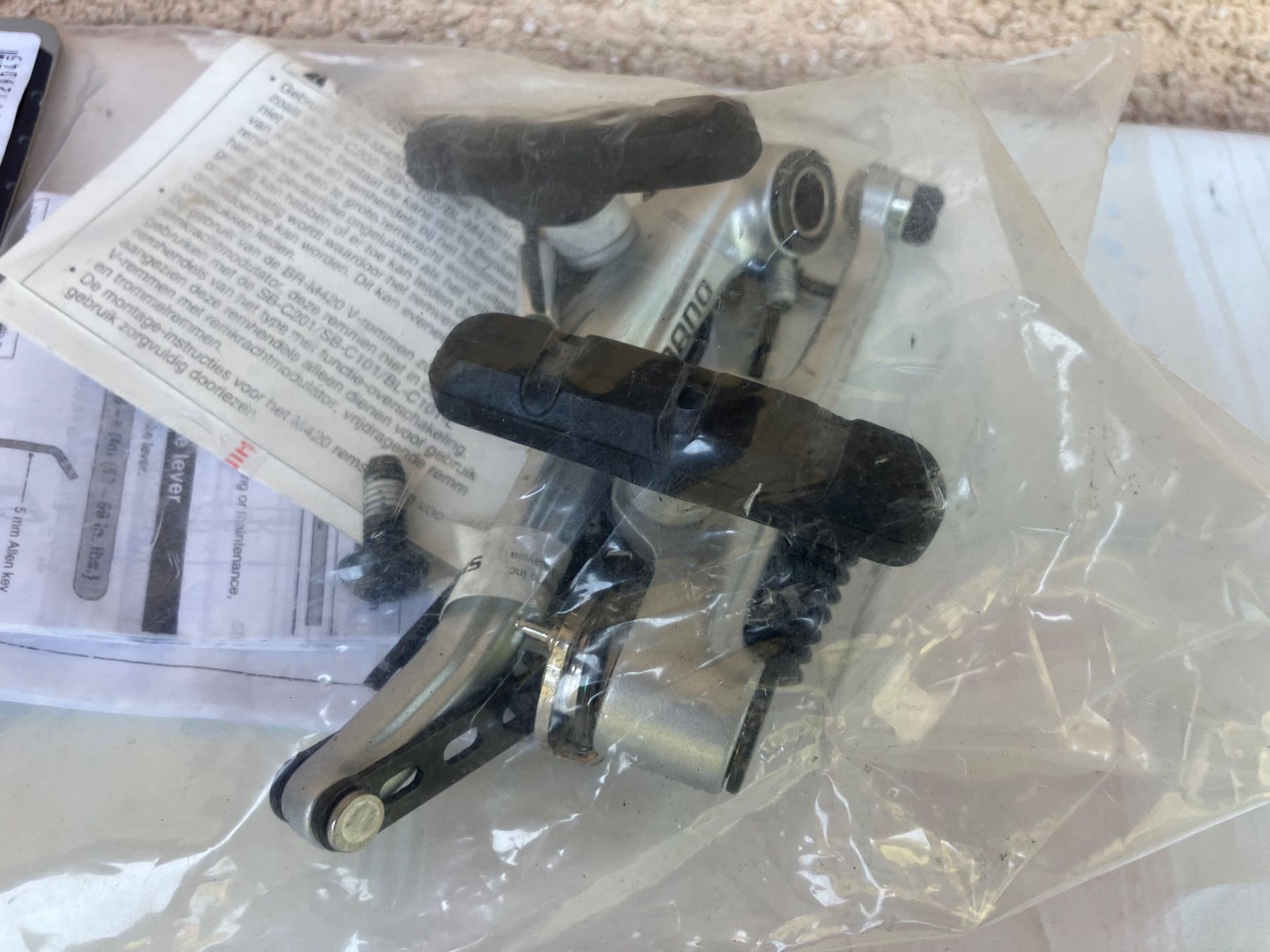 Shimano Ersatzteile: NOS Shimano V-Brakes – Gebraucht aus Trimbach von cendira 6