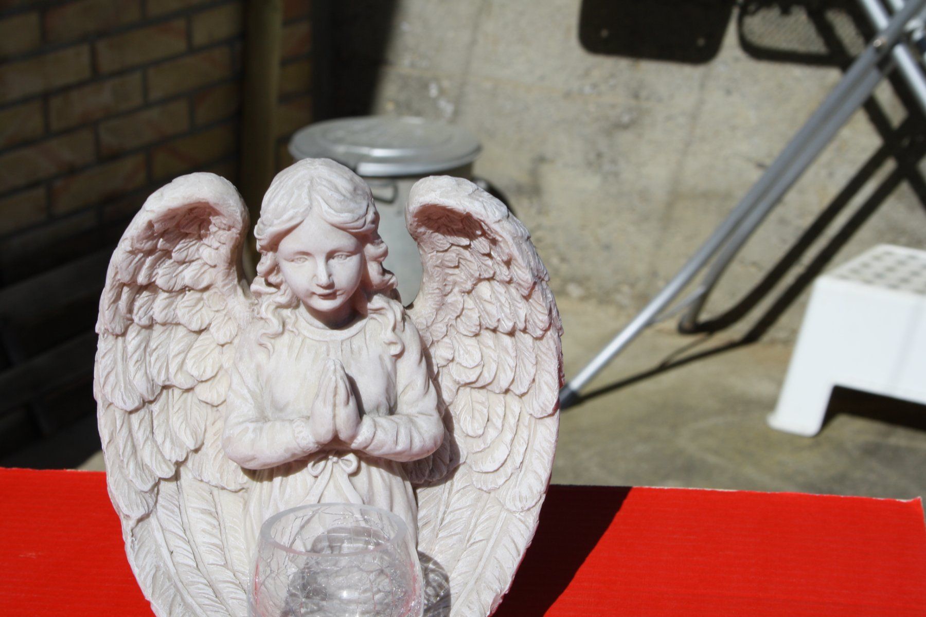 Statuette: ENGEL ENGELSFIGUR MIT TEELICHTGLAS – Usato da Wauwil venduto da Pneuedy 2