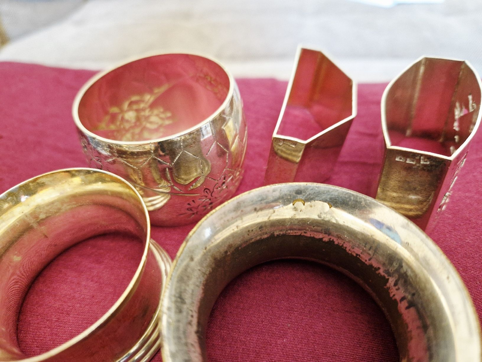 Autres décorations & accessoires: Lot de 5 ronds de serviette anciens – D'occasion à Undervelier par Tufitufi7 3