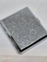 Neues Zigarettenetui aus Metall mit Blumenmotiv