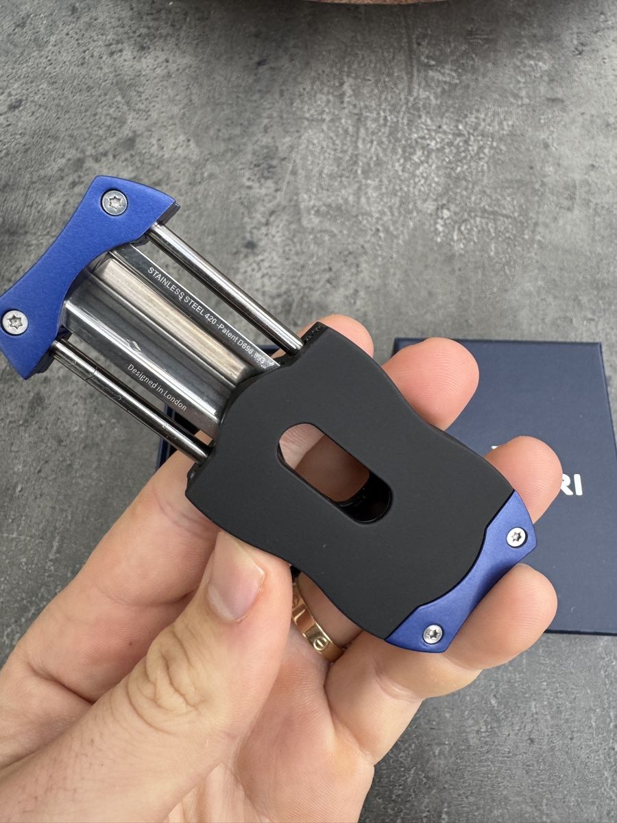 Sigari: Colibri Cigar Cutter – Nuovo (secondo la descrizione) da Seuzach venduto da Wolf936 1