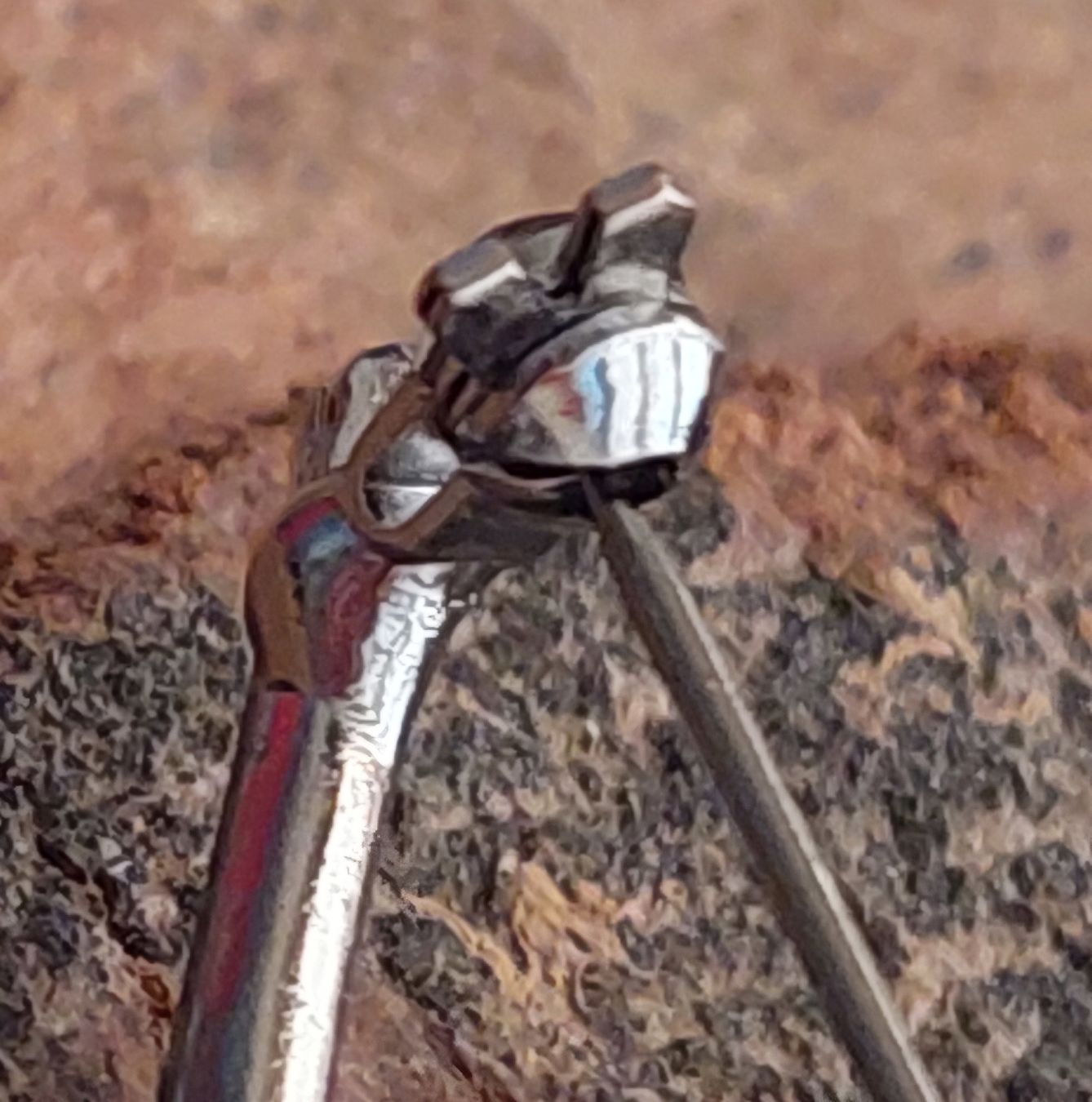 Broches & Aiguilles: Grosse Brosche Spinne Strass silberfarben – Neuf (Voir description) à Oberwil BL par Hunajakakku 8