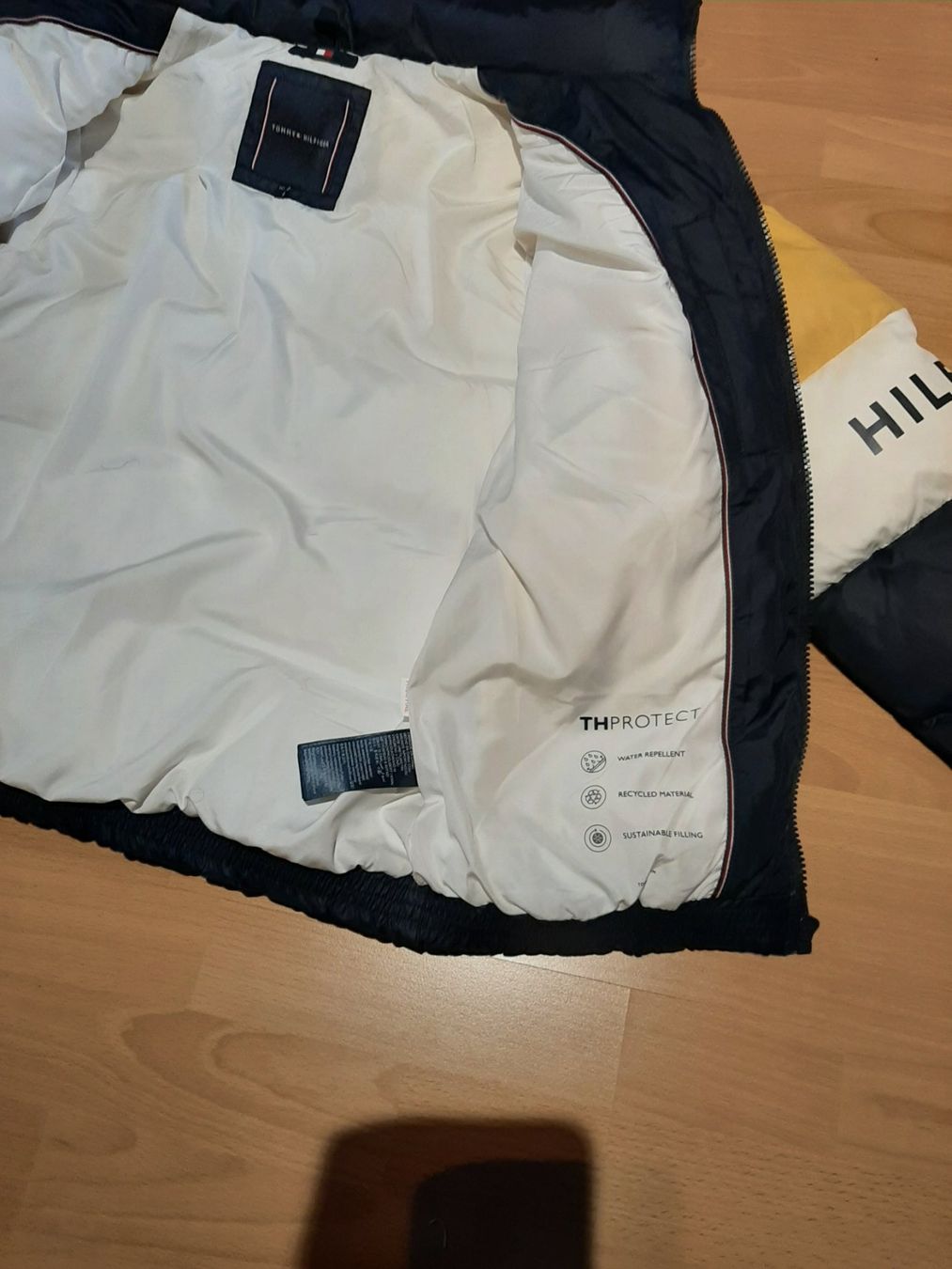 Tommy Hilfiger Giacche: Winterjacke Tom Hilfieger Gr.152 – Nuovo (secondo la descrizione) da Schwanden GL venduto da Andy-74 3