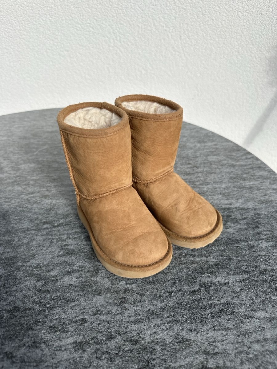 Ugg Scarpe per ragazzi: UGG boots - Kinderboors Grösse 23,5 – Usato da Steinen venduto da rnt84