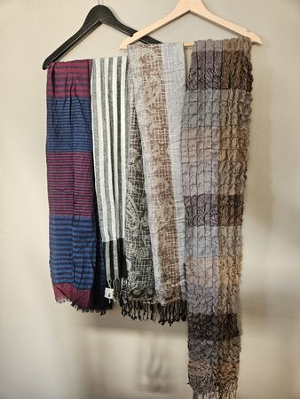 4 Herbst Schals, kuschelig warm, verschiedene Designs