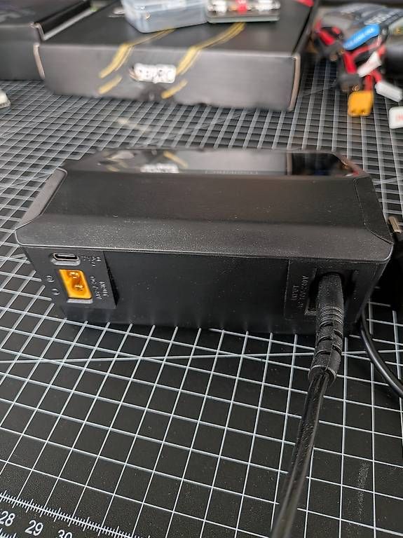 Akkus & Batterien: ToolkitRC M6DAC 6S Charger/Ladegerät – Gebraucht aus Düdingen von olofvndrhr 1
