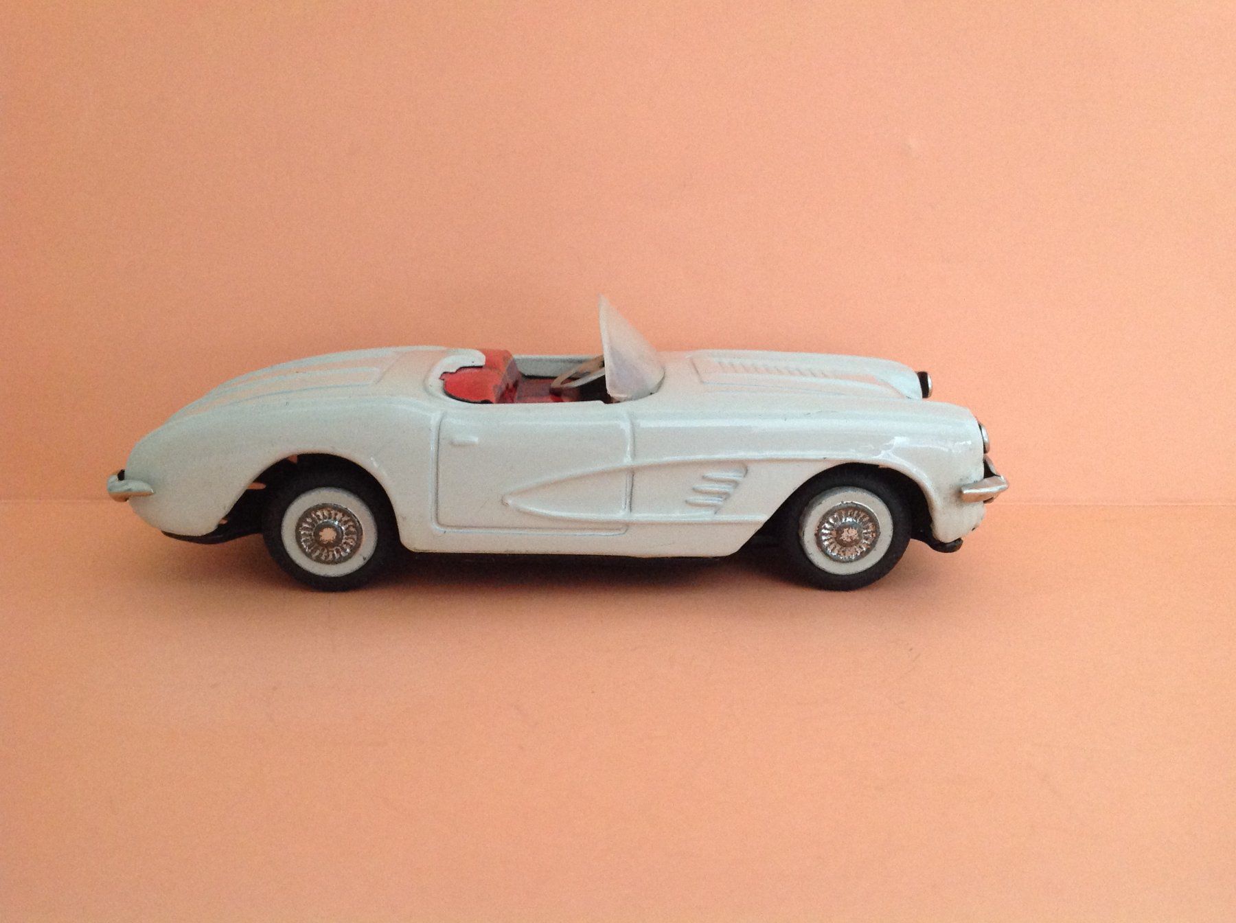 Giocattoli: Altes Blechauto , 1958er Chevrolet Corvette – Usato da Seuzach venduto da Jage 1