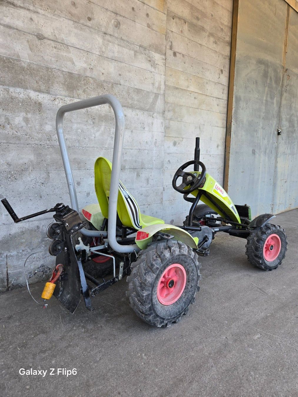 Veicoli per bambini: Berg Traktor mit diversem Zubehör – Usato da Weesen venduto da Lenco1 7