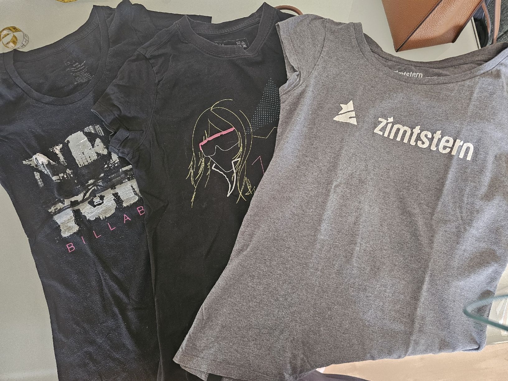 T-Shirts: 3x Tshirt in Grösse S – Gebraucht aus Urdorf von Yvonne008 3