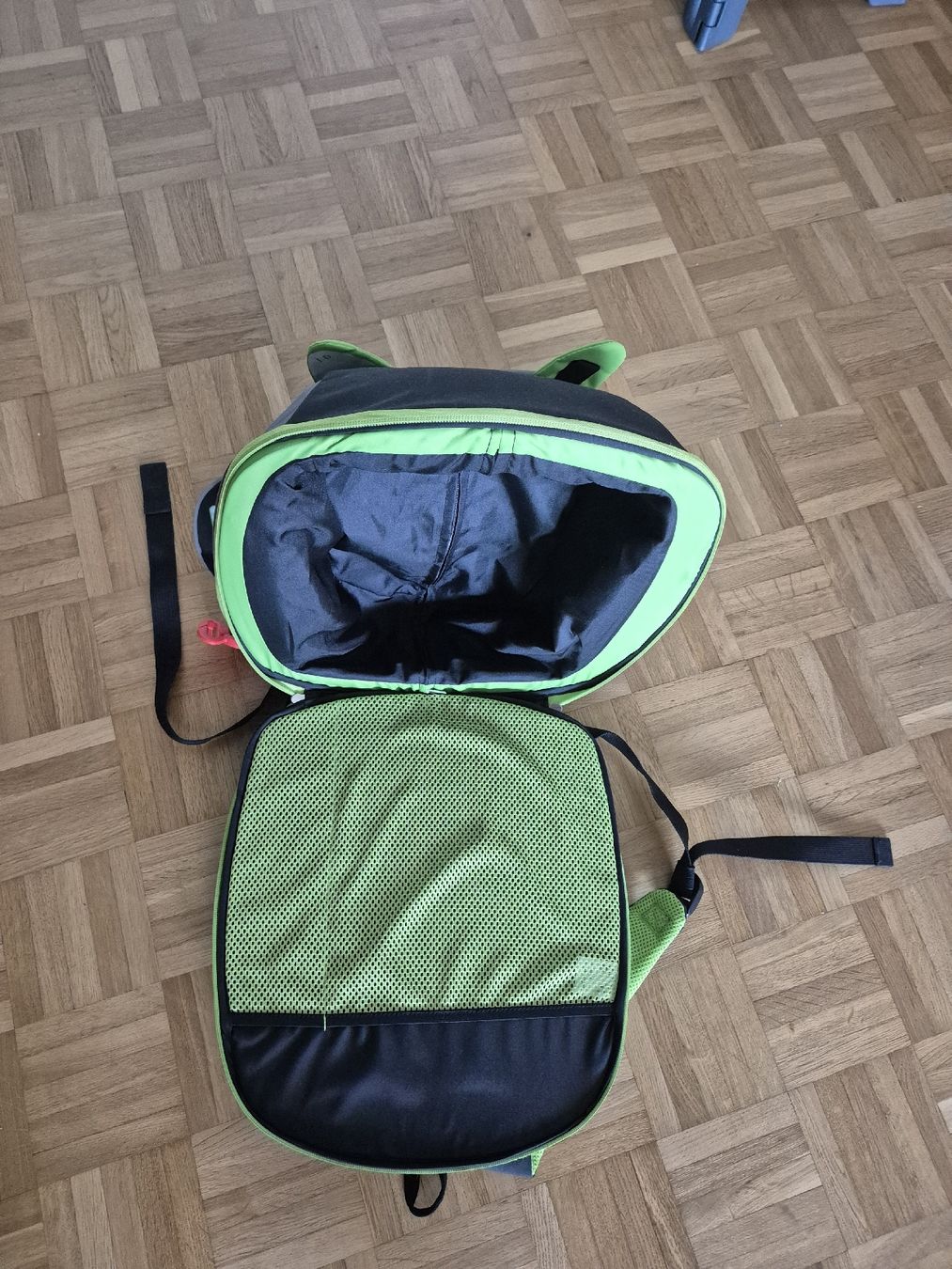 Trunki Sièges auto: trunki, Boostabag . Kids seat car and backpack.  – Neuf (Voir description) à Zürich par pav_dhl9 2