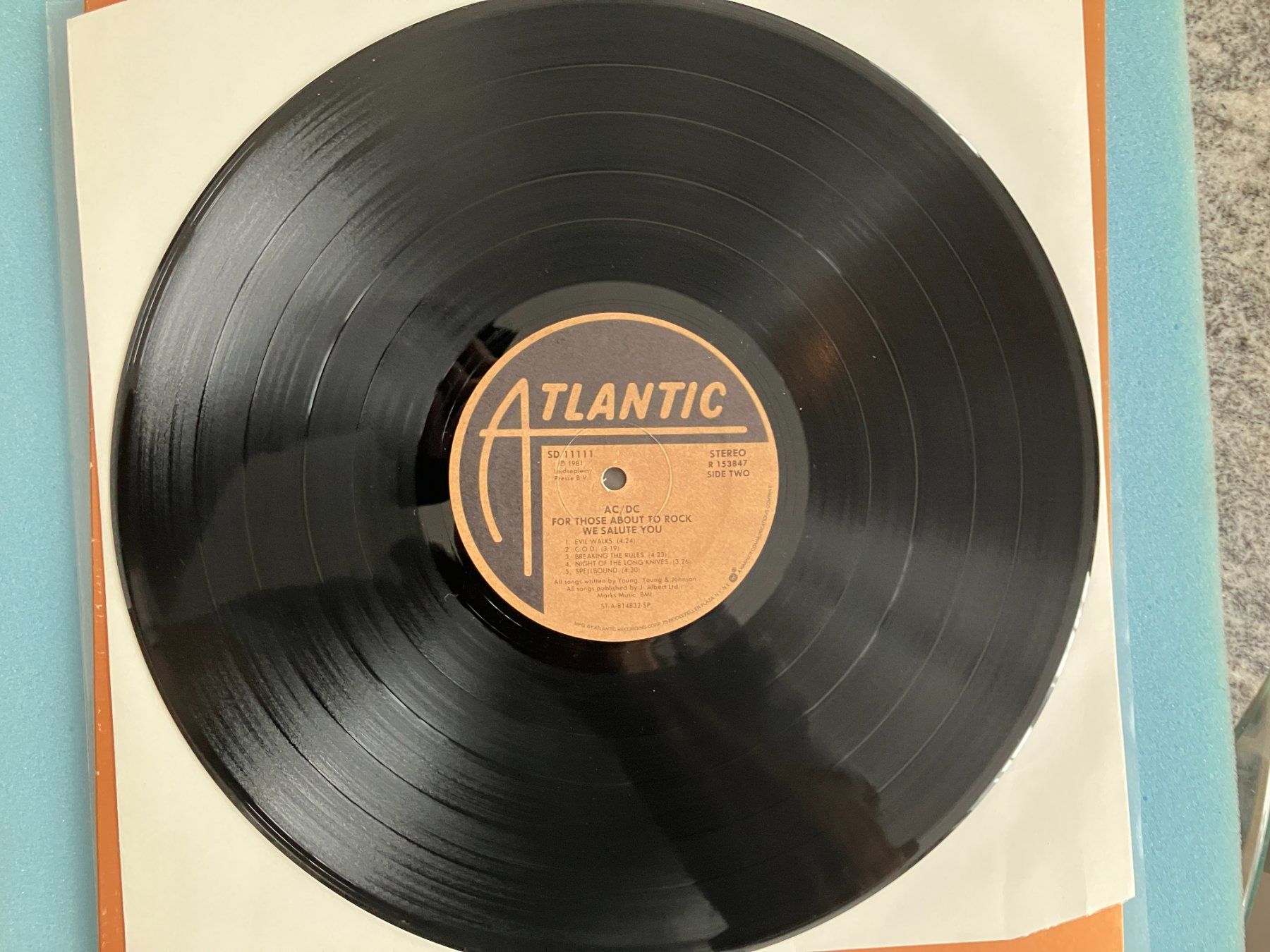 Vinyles: AC/DC – D'occasion à Aarwangen par Jukebox3 6